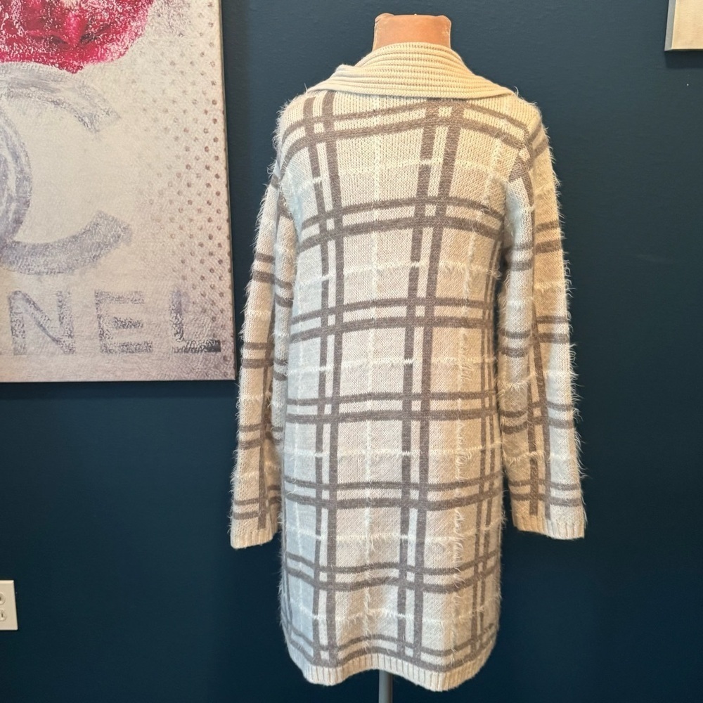 Betty Betty knee length wool cardigan. Ladies Medium - Picture 2 of 4